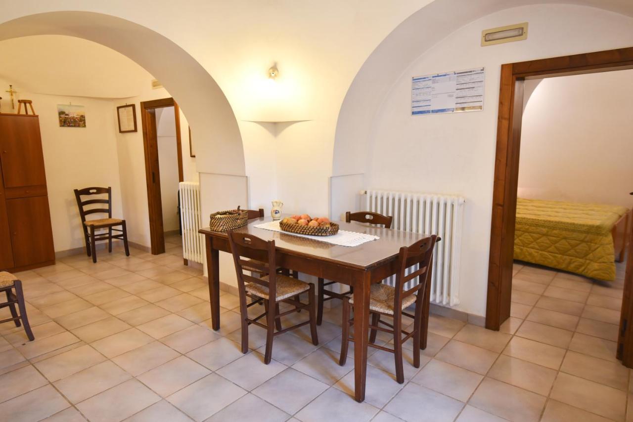 לוקורוטונדו Agriturismo Il Ciliegeto מראה חיצוני תמונה